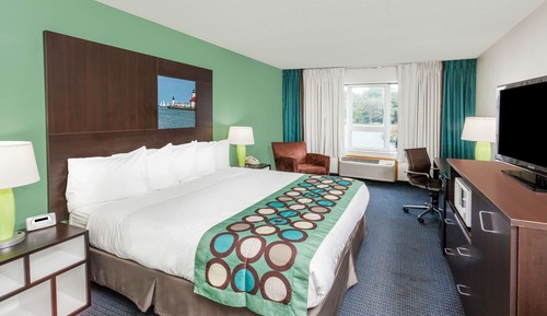 Room, 1 King Bed, Non Smoking (Interior Corridor)