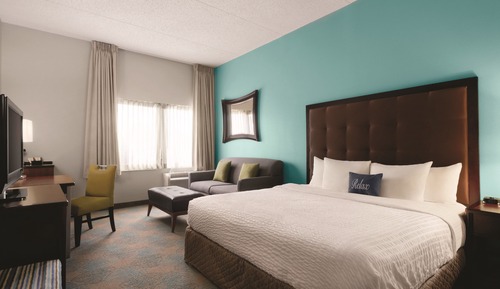 Premier Room, 1 King Bed with Sofa bed, Accessible (Sofa Sleeper)