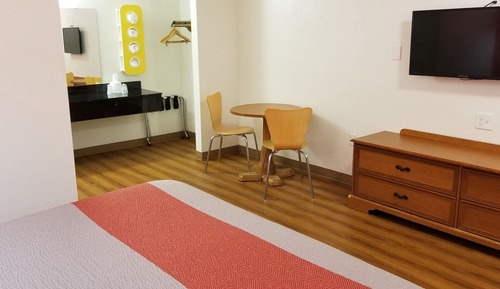 Suite, 1 King Bed, Non Smoking