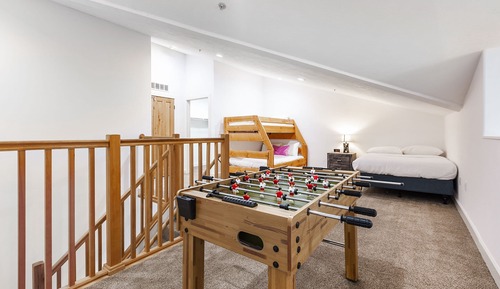 1-Bedroom Condominium #306E