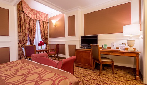 Deluxe Double Room Single Use