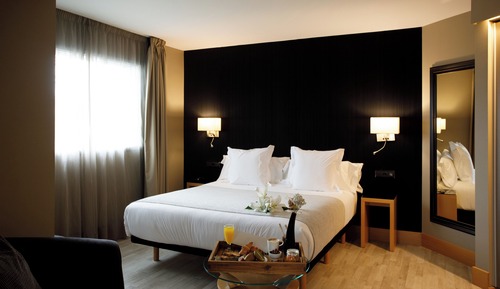 Junior Suite, Balcony, City View