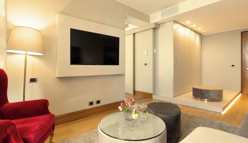 Suite, Sea View