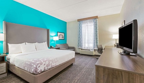 Executive Room, 1 King Bed, Accessible, Non Smoking