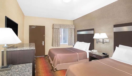 Room, 2 Queen Beds, Non Smoking