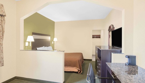 Room, 1 Queen Bed, Non Smoking