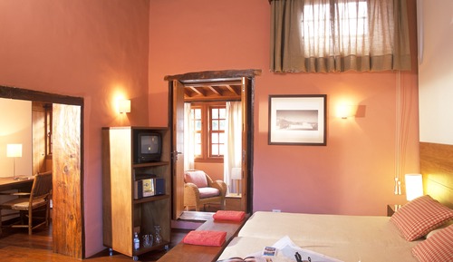 Junior Suite (2 adults and 1 child)