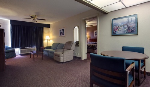 Suite, 1 King Bed, Non Smoking
