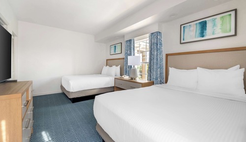 3 BEDROOM 1 KING/3 QUEENS SUITE PLUS