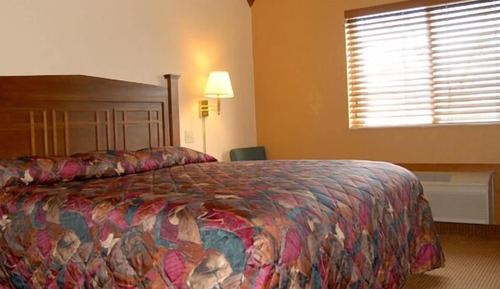 Standard Room, 1 King Bed