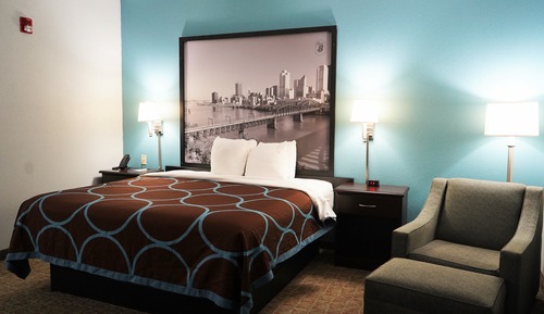 Standard Room, 1 King Bed