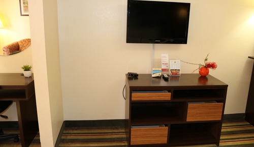 Room, 1 King Bed, Accessible, Non Smoking (Mobility Accessible)