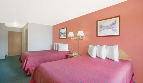 Room, 2 Queen Beds, Non Smoking