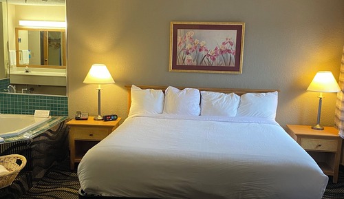 Suite, 1 King Bed, Non Smoking, Jetted Tub