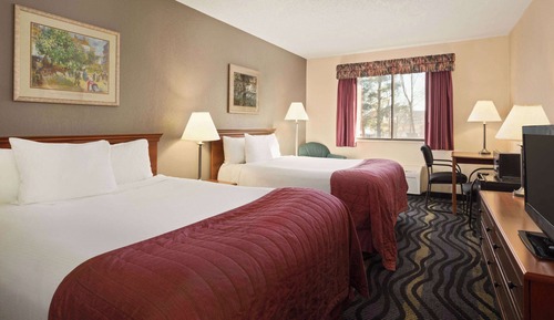 Standard Room, 2 Queen Beds