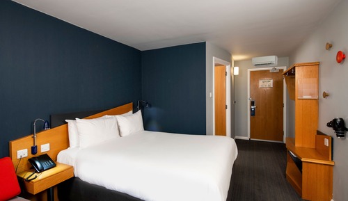 Standard Room, 1 Double Bed with Sofa bed (with Free Hot Breakfast)