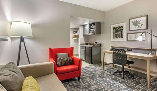 Suite, 1 King Bed, Accessible, Non Smoking