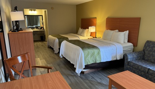 Standard Room, 2 Queen Beds, Non Smoking