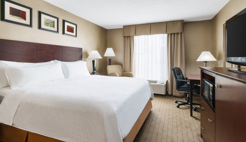 Standard Room, 1 King Bed