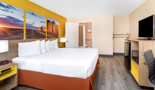 Room, 1 King Bed, Accessible, Non Smoking