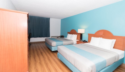 Deluxe Room, 2 Queen Beds, Non Smoking, Refrigerator