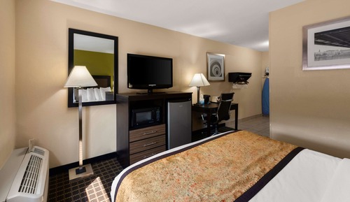 Standard Room, 1 Queen Bed, Accessible, Non Smoking