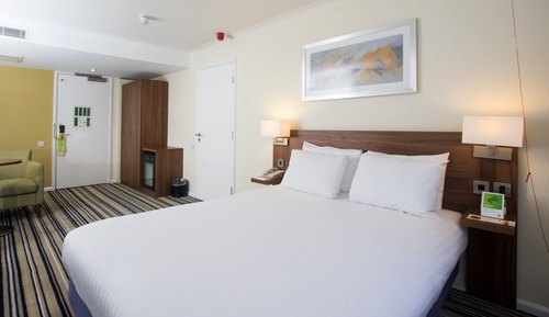 Standard Room, 1 King Bed