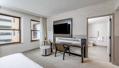 Room, 1 King Bed, Accessible, Bathtub
