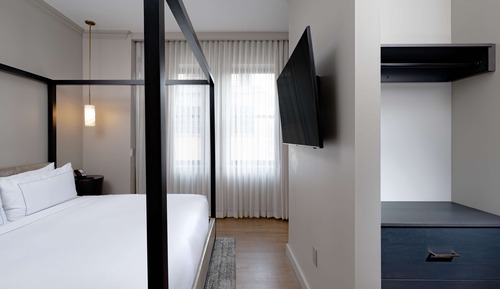 Room, 1 Bedroom, Accessible (Mobility & Hearing, Roll-in Shower)