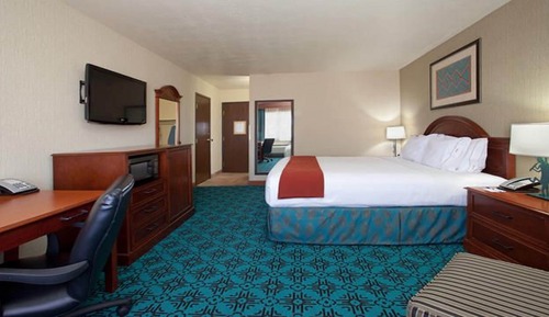 Standard Room, 1 King Bed
