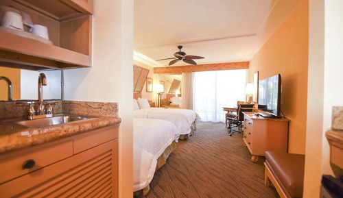 Room, 2 Double Beds, Garden View