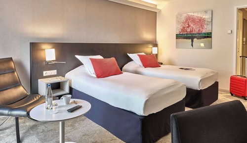 Comfort Room, 2 Twin Beds, Non Smoking (Larger Room)