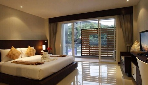 Deluxe Room, 1 Double or 2 Twin Beds, Non Smoking, Bathtub
