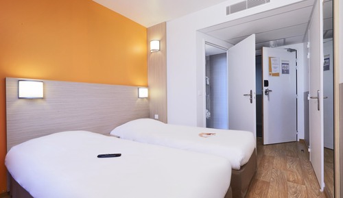 Standard Room, 2 Twin Beds