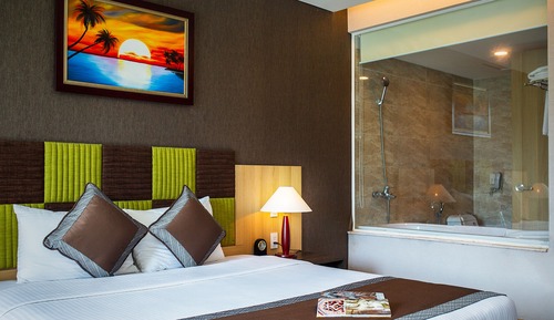 Deluxe King Ocean View