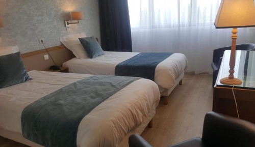 Standard Twin Room