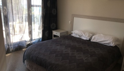 Deluxe Apartment, Multiple Bedrooms, Non Smoking, Kitchen (3 bedroom deluxe)