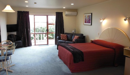 Standard Studio (Studio Unit)