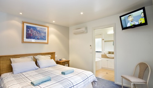 Superior 1 Bedroom Apartment