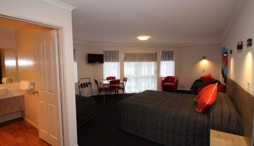 Executive Suite Twin