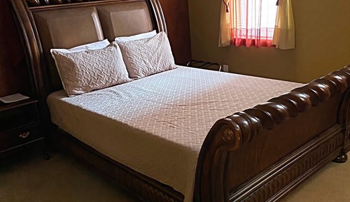 Standard Room, 1 Queen Bed