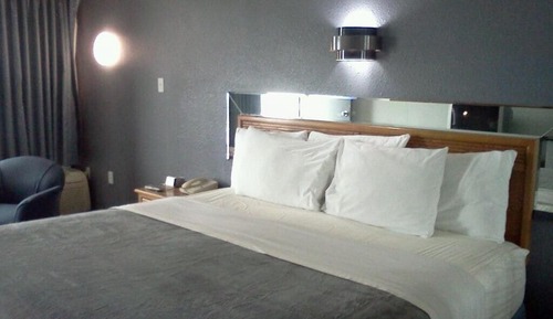 Deluxe Room, 1 King Bed
