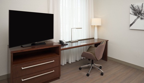 Suite, 1 Bedroom (Mobility Accessible, Tub)