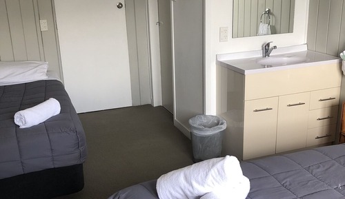 Queen + 1 en-suite