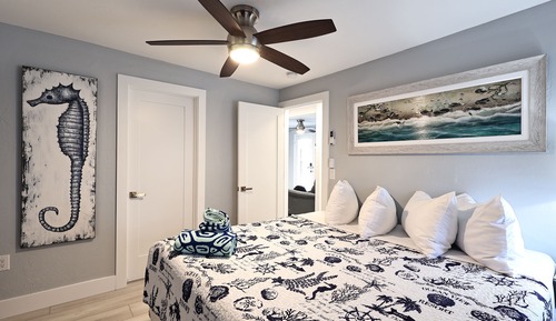 The Cabana, 2 Bedroom 2 Bath (1 King, 2 Twins)