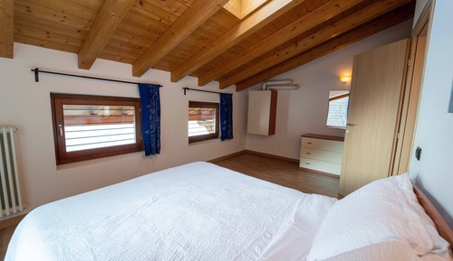 Apartment, 3 Bedrooms, Lake View