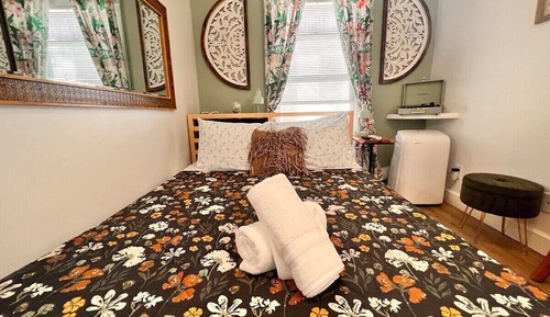 Signature Room, 1 Queen Bed