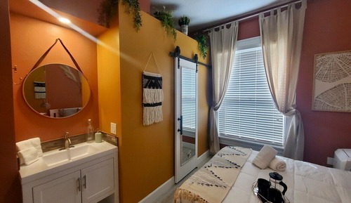 Signature Room, 1 Queen Bed