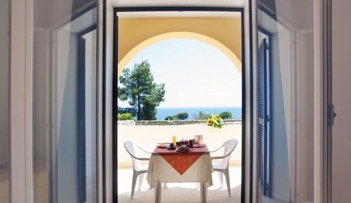 Comfort Condo, Sea View