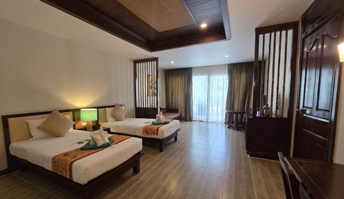 Deluxe Pool Access Twin Room